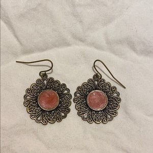 Antique brass and pink glittered earrings